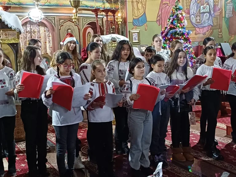 Moș Crăciun are codiță: un proiect despre copii, animale și magia binelui